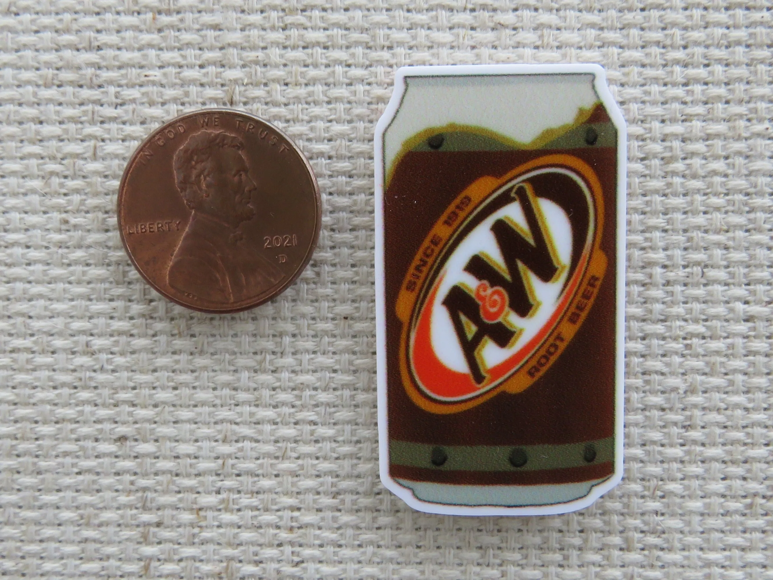 A Can of Root Beer Needle Minder, Cover Minder, Magnet