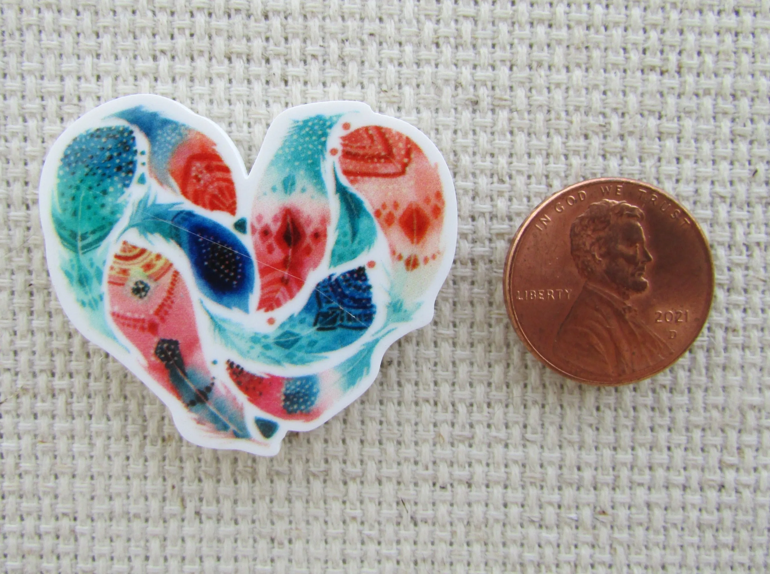 A Heart of Feathers Needle Minder, Cover Minder, Magnet LAST ONE!