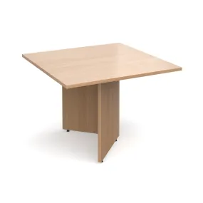 Arrow head leg square extension table