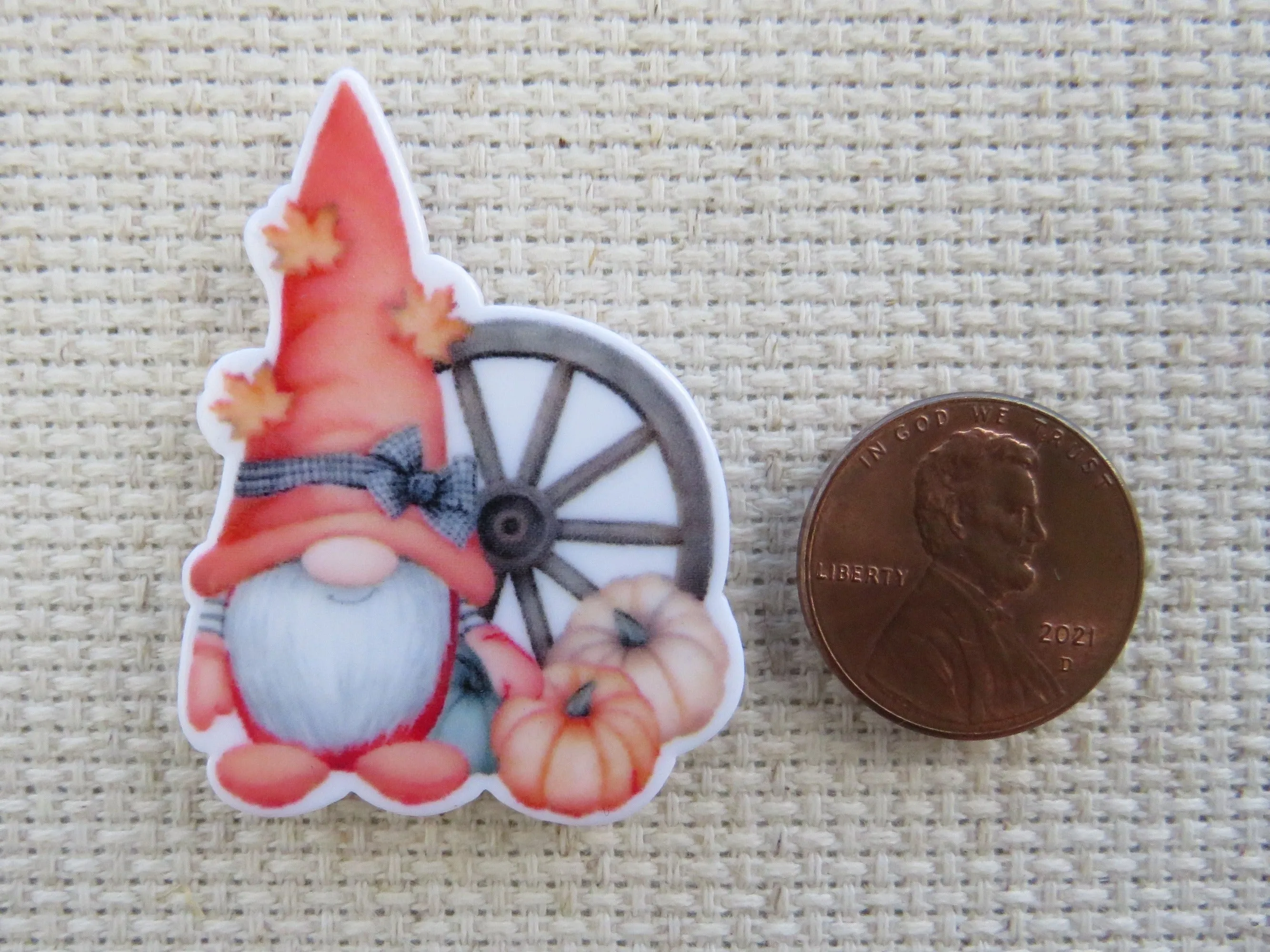 Autumn Gnome with a Wagon Wheel Needle Minder, Cover Minder, Magnet