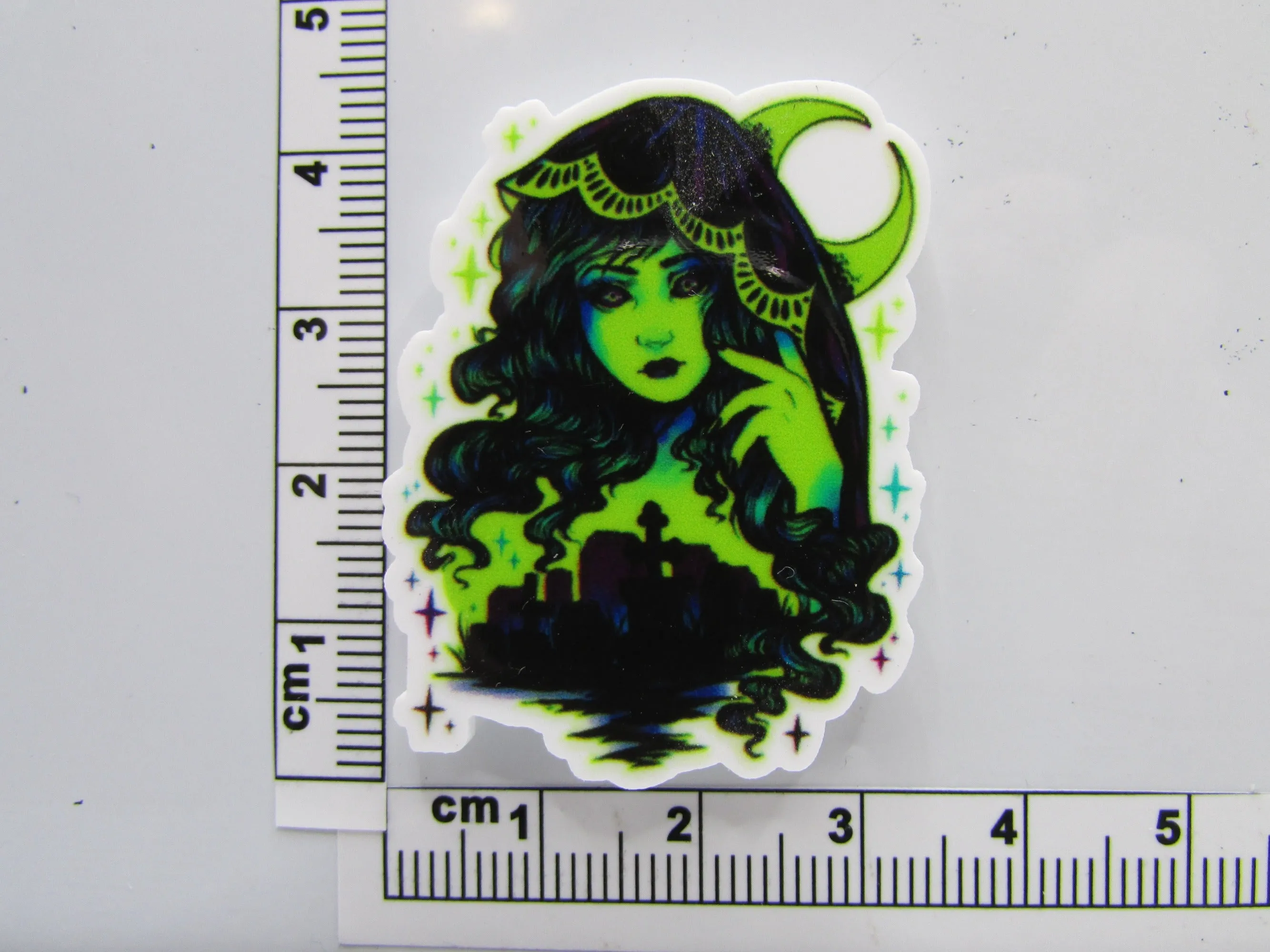 Black and Green Witch Scene Needle Minder, Cover Minder, Magnet