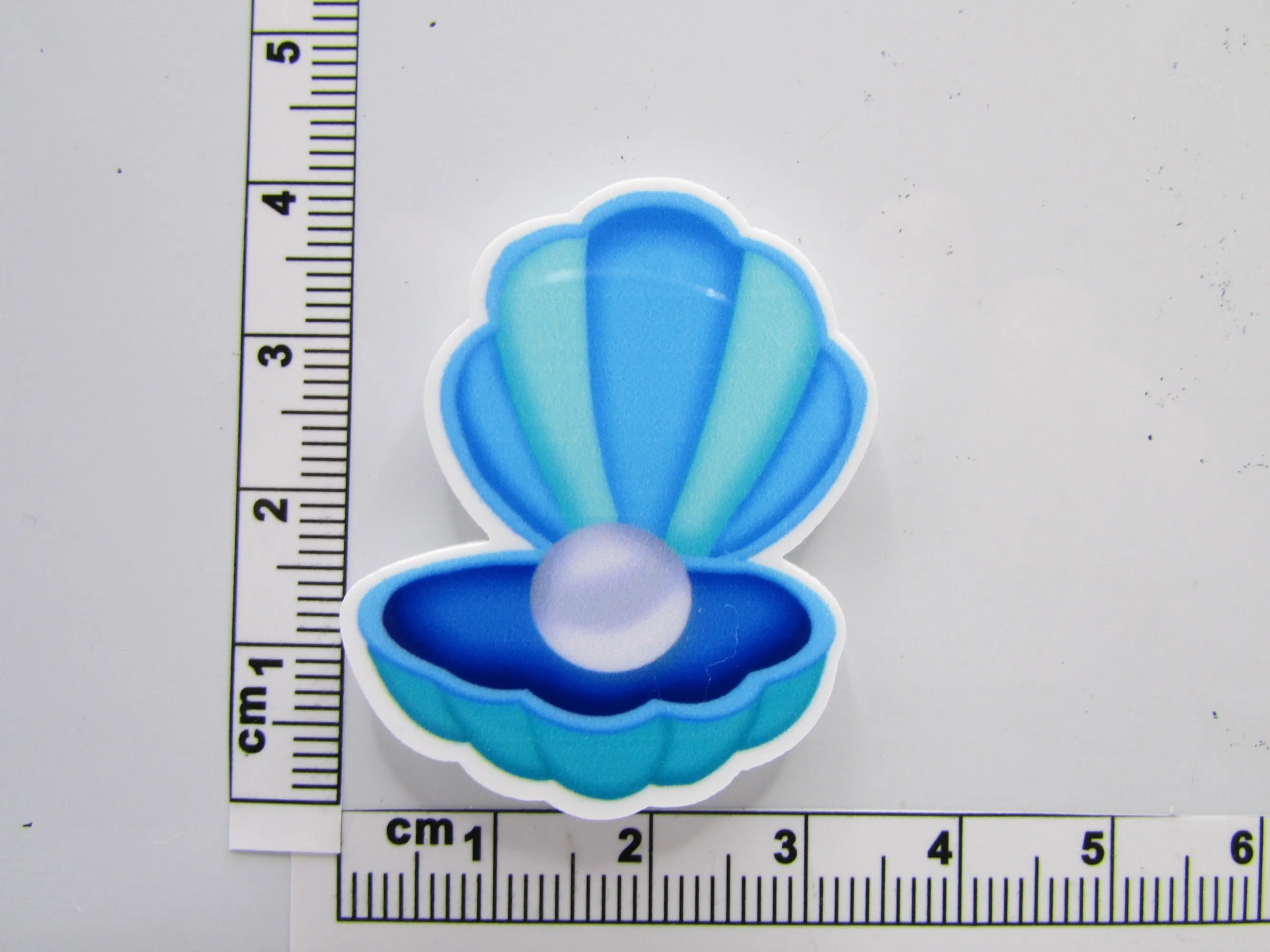 Blue Clam Shell with a Pearl Inside Needle Minder, Cover Minder, Magnet LAST ONE!