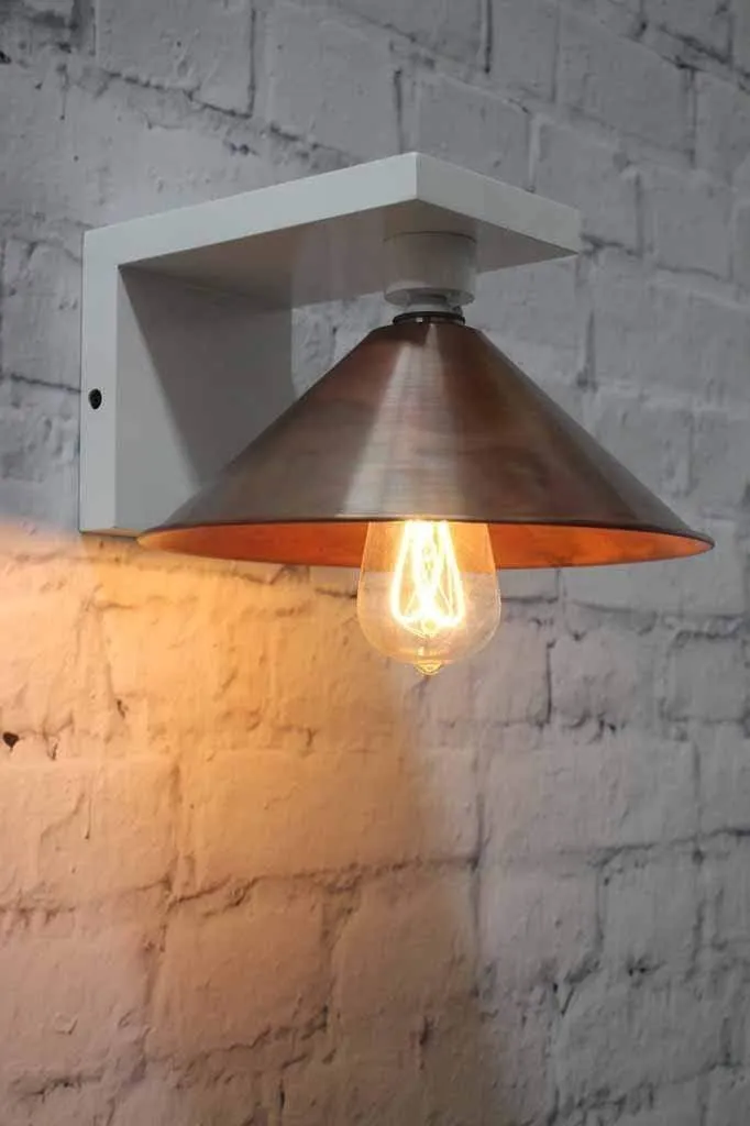 Cone Wood Wall Lamp