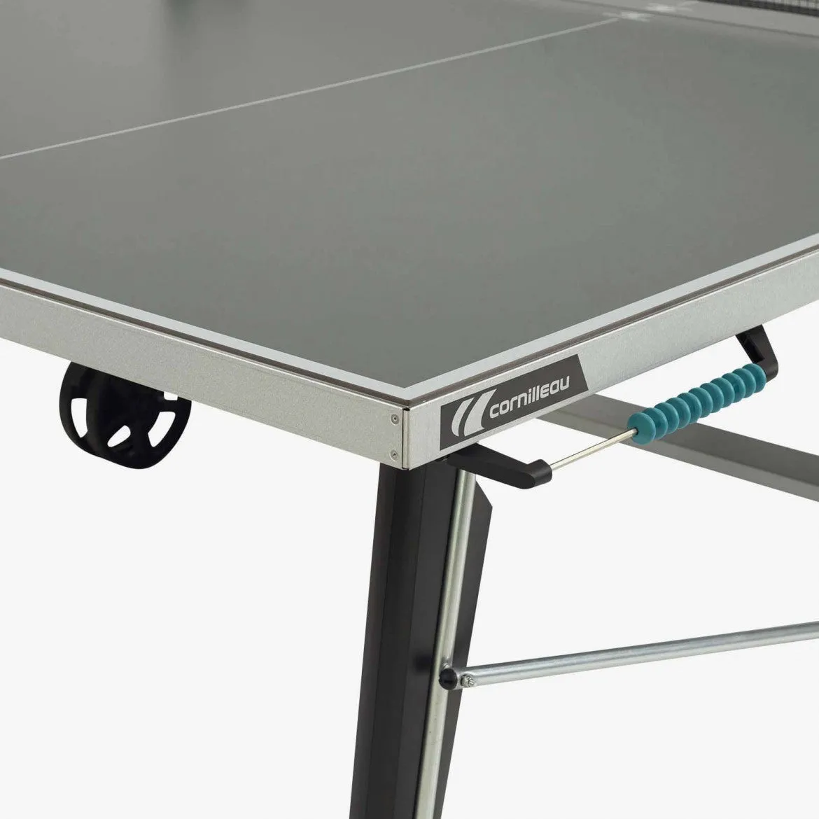 OUTDOOR GREY TABLE TENNIS