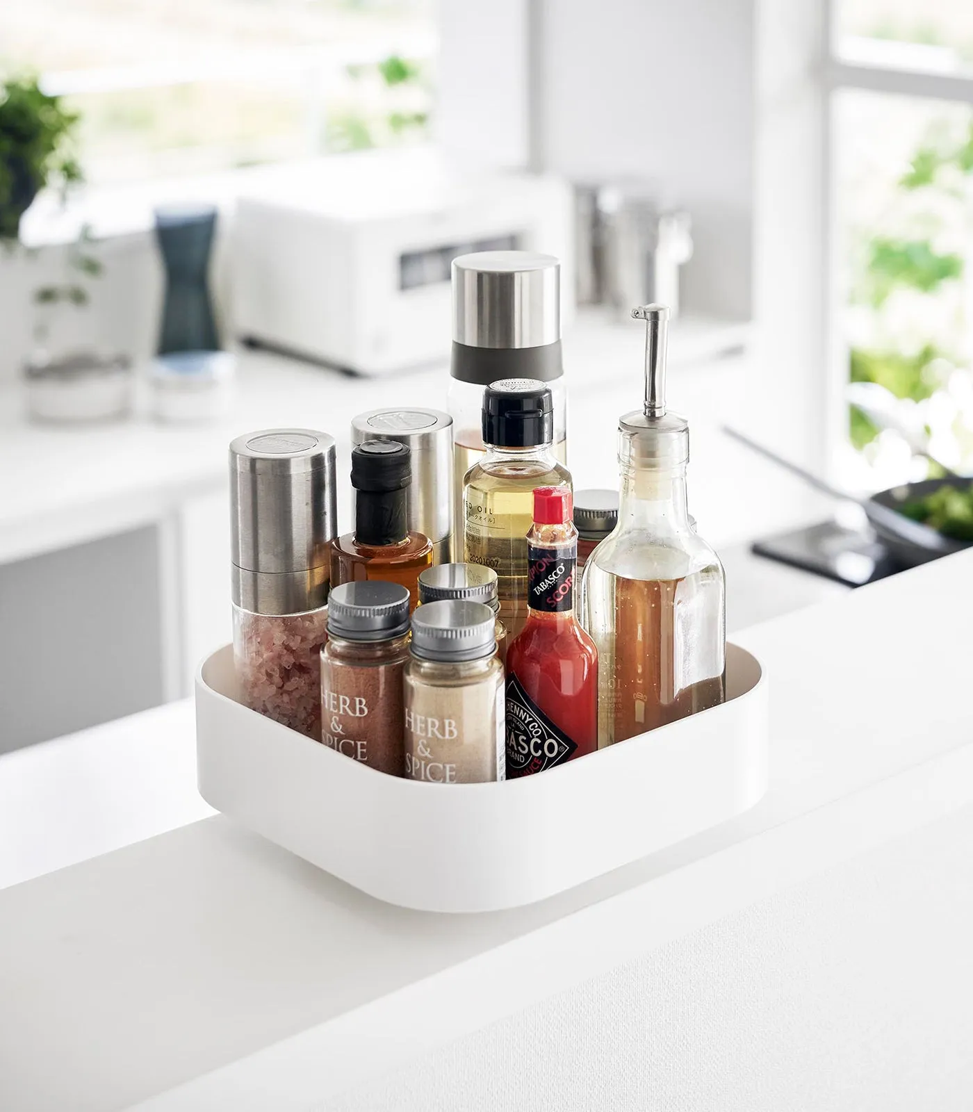 Rotating Storage Tray